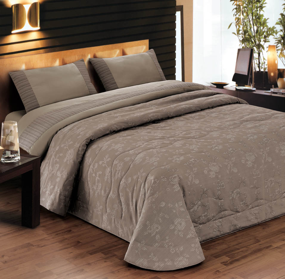 покрывало на кровать канвас. стеганое покрывало queen 230x200. покрывало со складками. покрывало из канваса на кровать. покрывало саше на кровать.